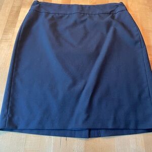 Banana Republic lightweight wool pencil skirt size 8 petite